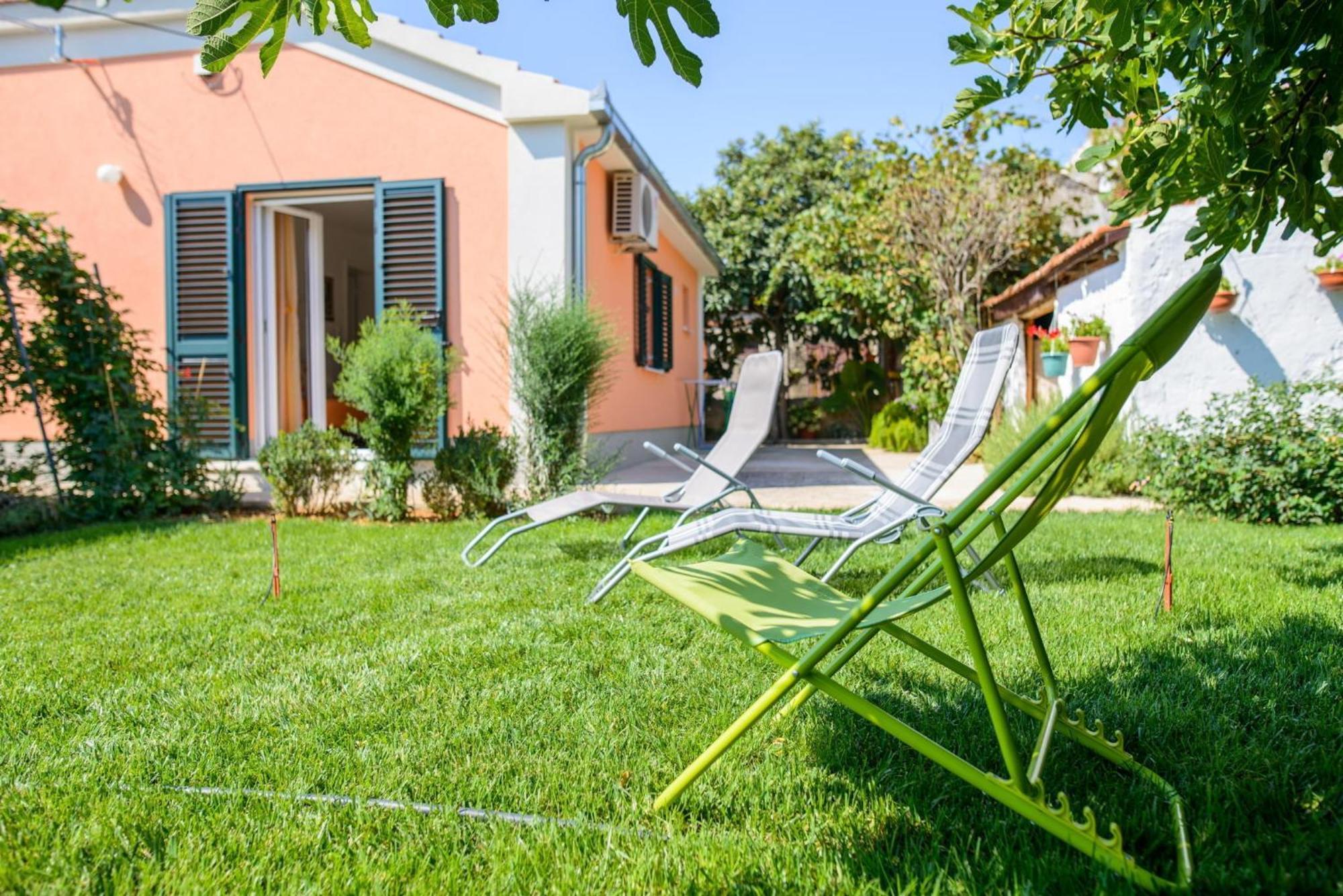 House Mirjana Villa โตรกีร์ ภายนอก รูปภาพ